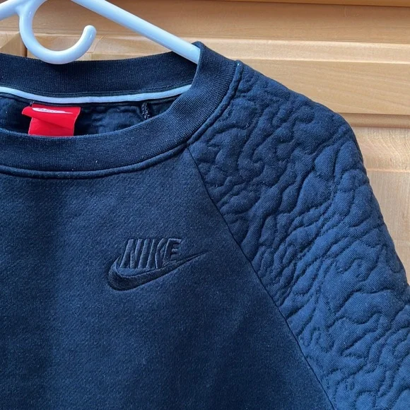 Nike Crew Neck Sweatshirt - Picture 2 of 6
